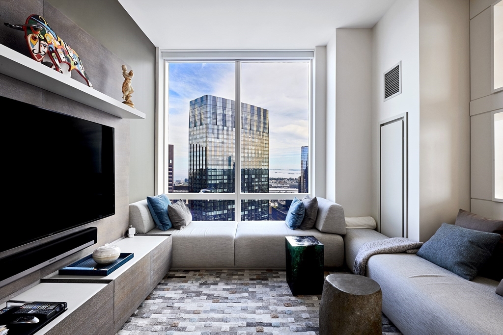 1 Franklin St # 5206