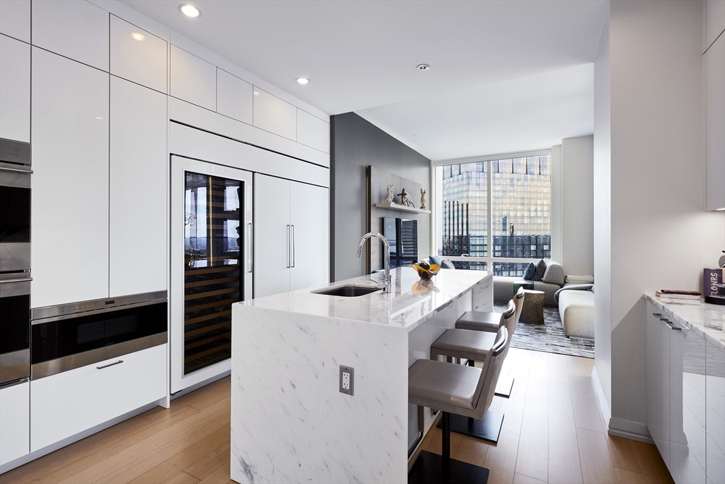 1 Franklin St # 5206