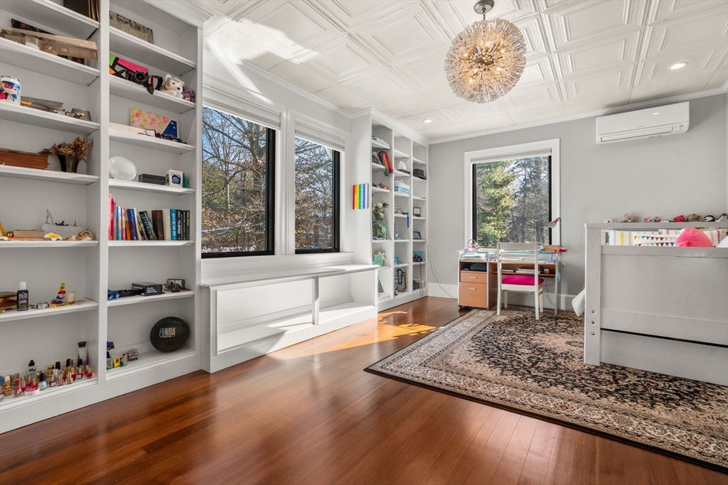 505 Chestnut Hill Ave