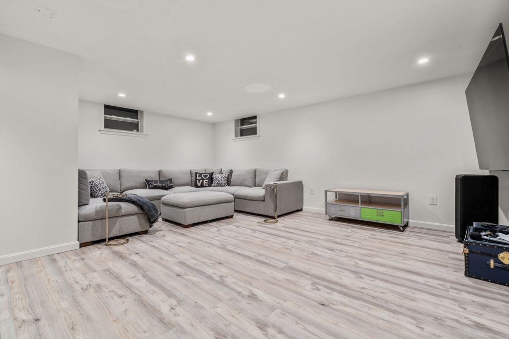 505 Chestnut Hill Ave