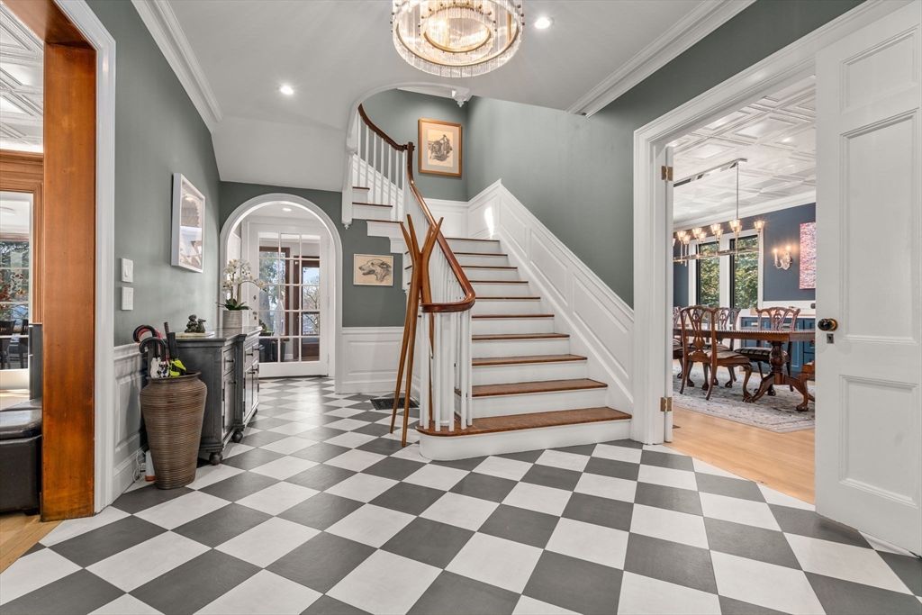 505 Chestnut Hill Ave