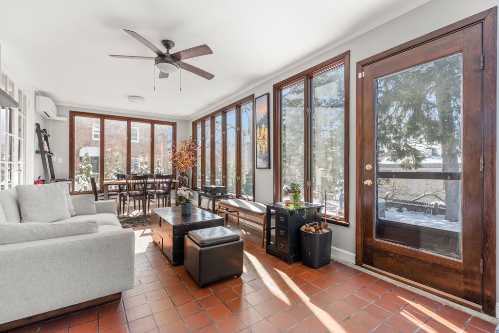 505 Chestnut Hill Ave