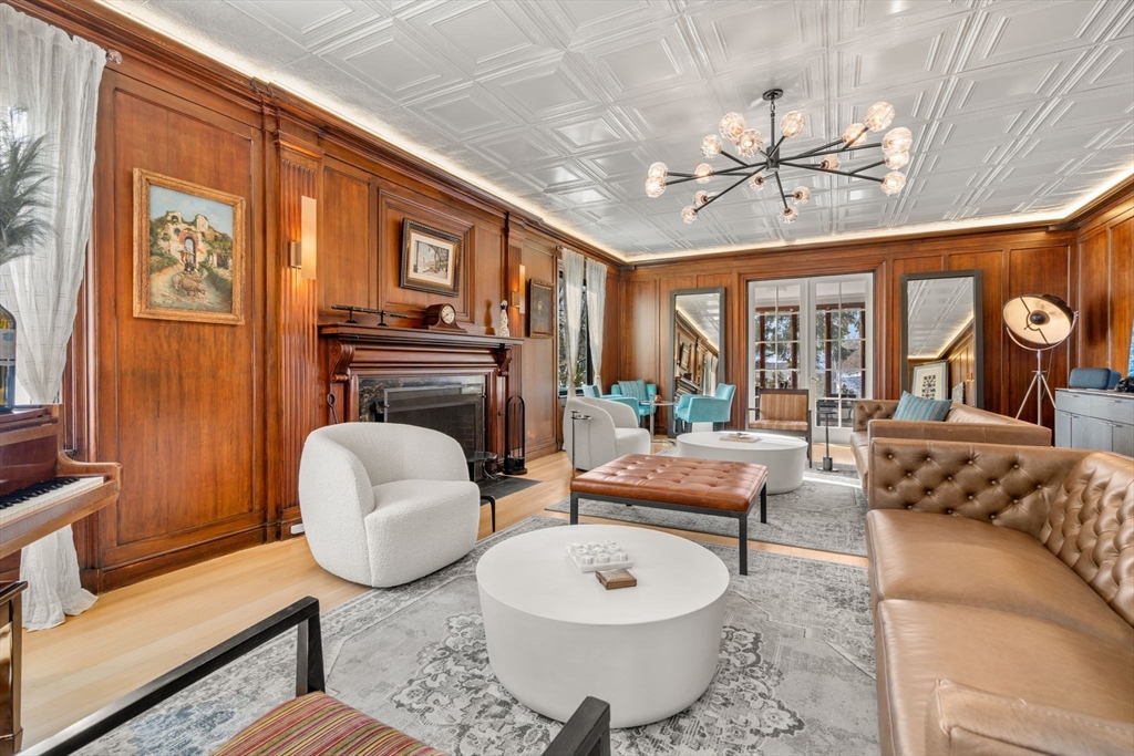 505 Chestnut Hill Ave