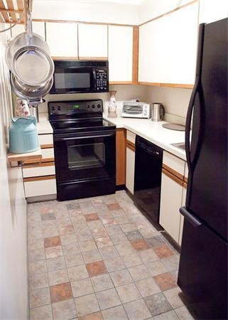 145 Pinckney St. (Furnished) # 432