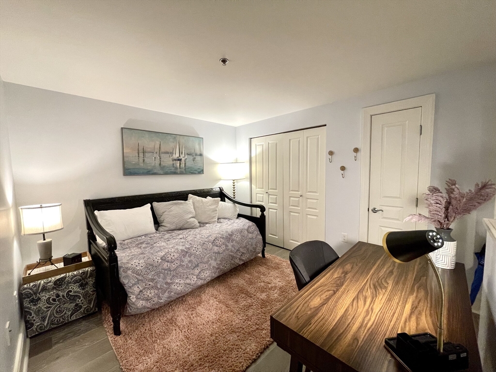 1387 Washington St Unit: 203Furnishe