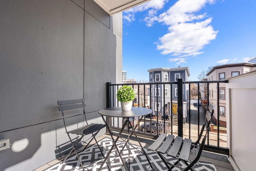 109 Prospect St # 205