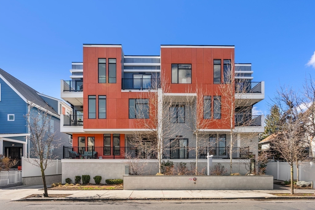 109 Prospect St # 205