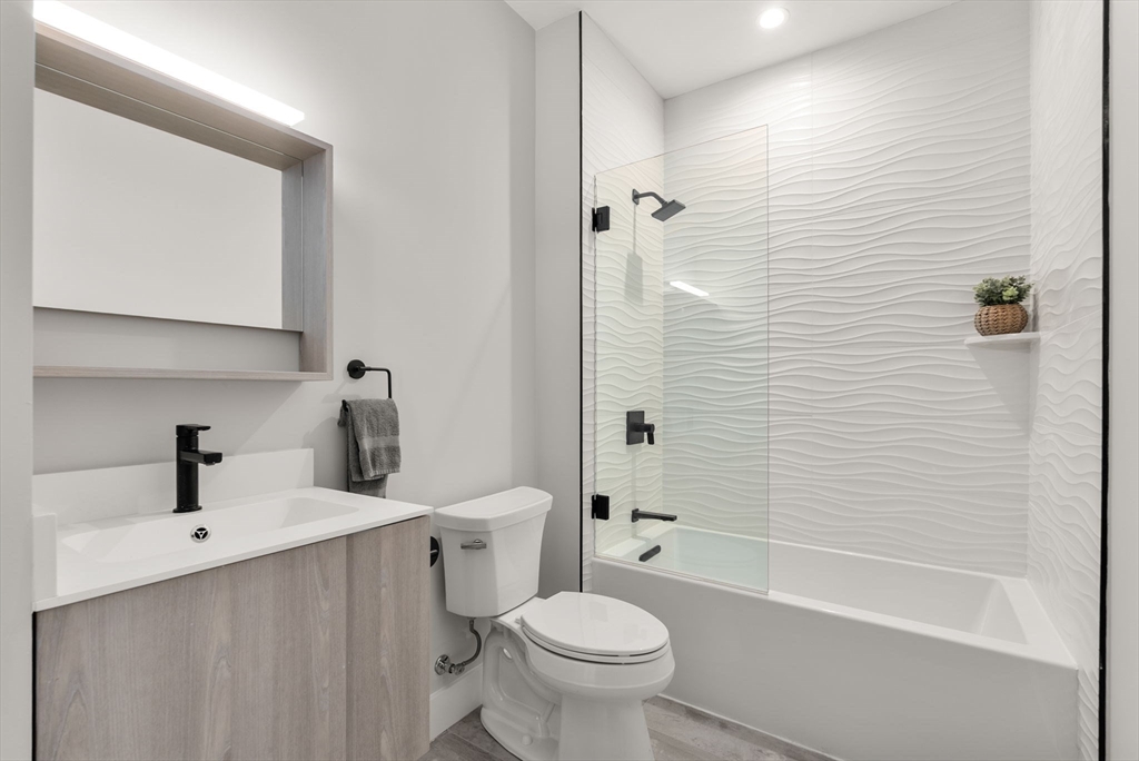 109 Prospect St # 205