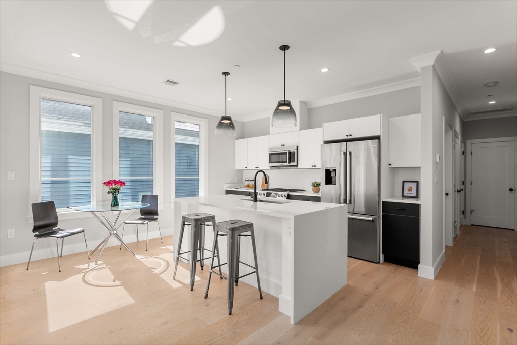 109 Prospect St # 205