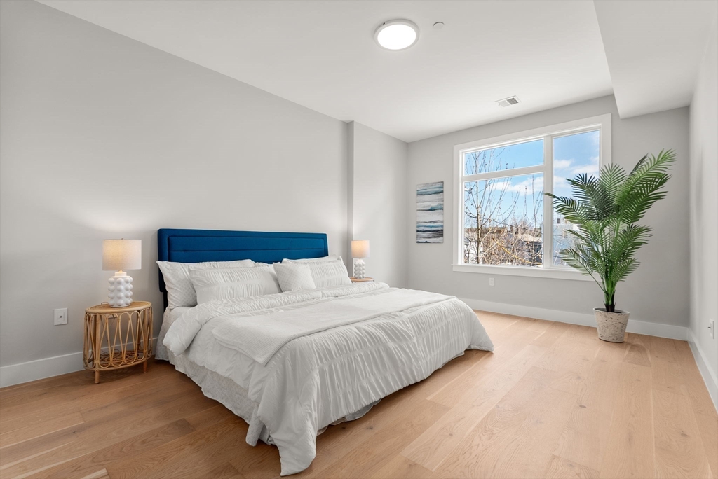 109 Prospect St # 205