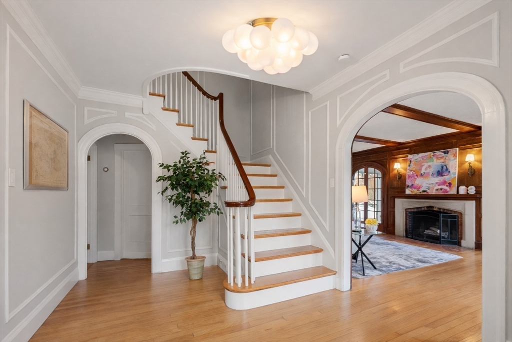 5 Hammond St