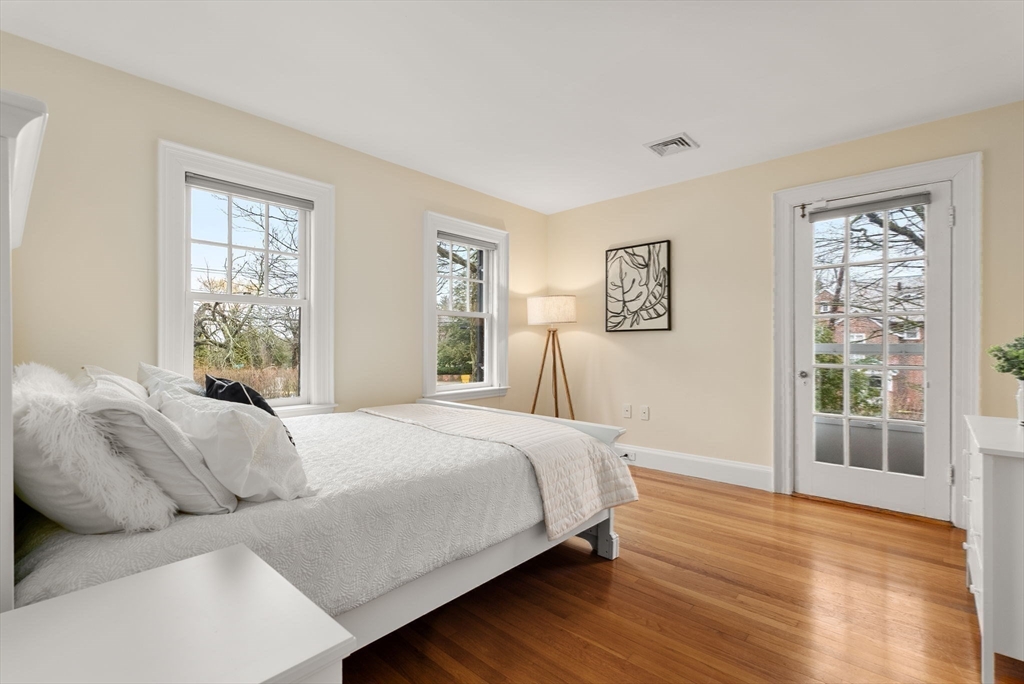 5 Hammond St