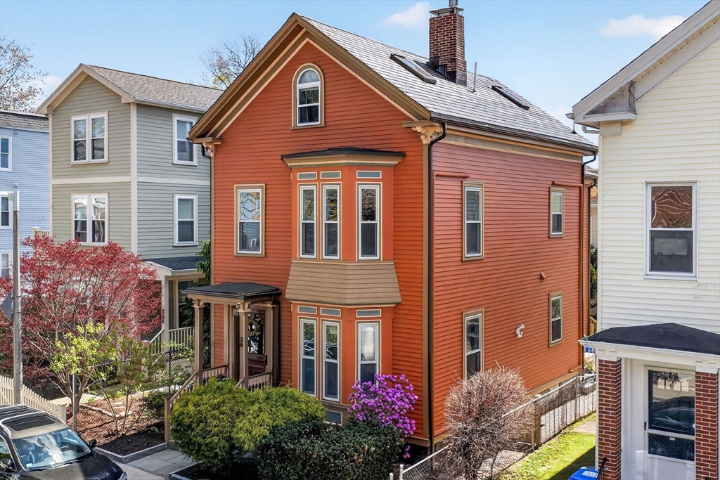26 Custer St # 2