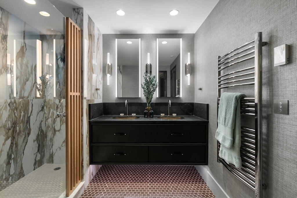 1180-1200 Washington St # 119 Unit: 117,119