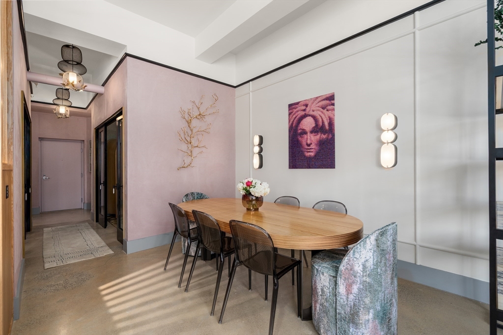 1180-1200 Washington St # 119 Unit: 117,119