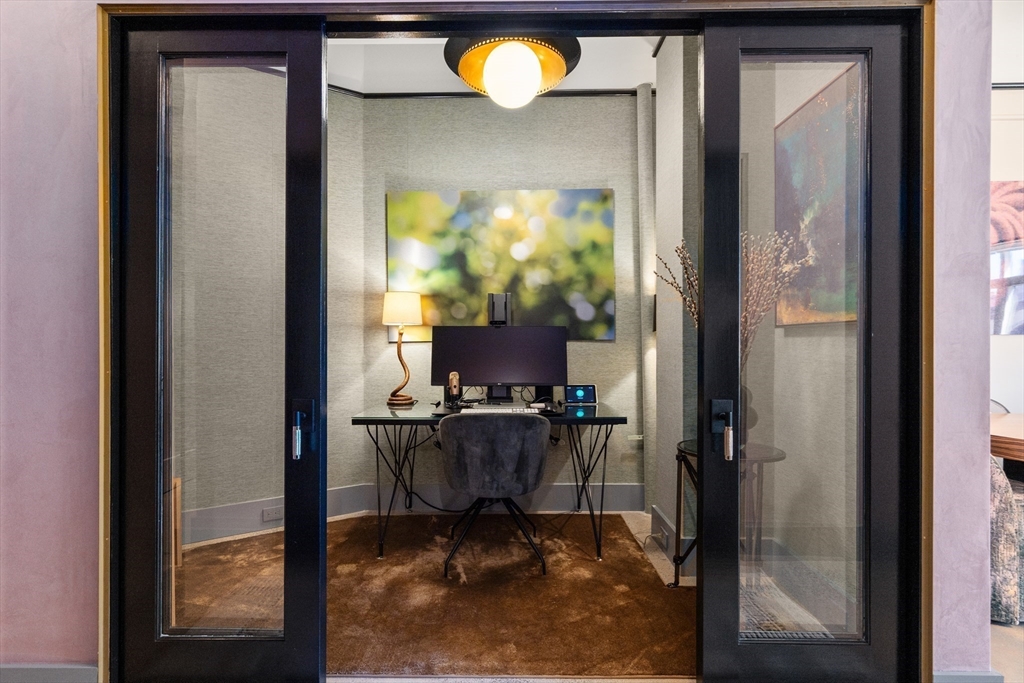 1180-1200 Washington St # 119 Unit: 117,119