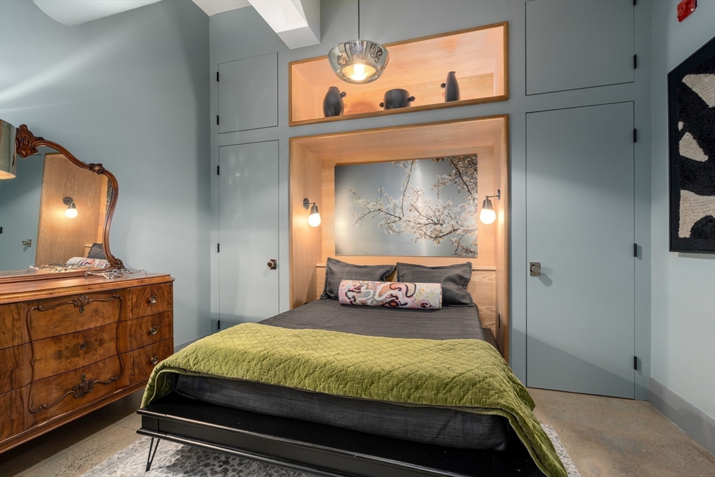 1180-1200 Washington St # 119 Unit: 117,119