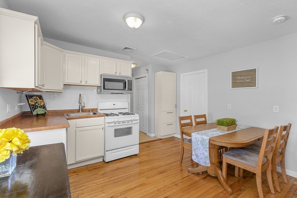35 Austin St # 3