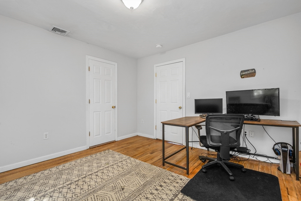 35 Austin St # 3