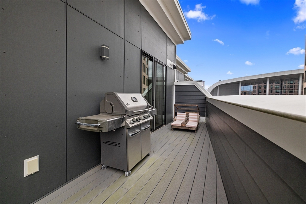 50 Hichborn St # 506