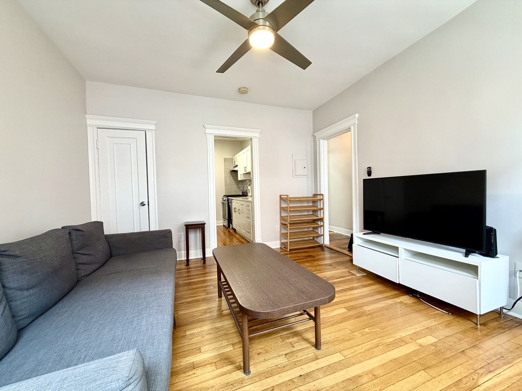 36 E Newton St # 6