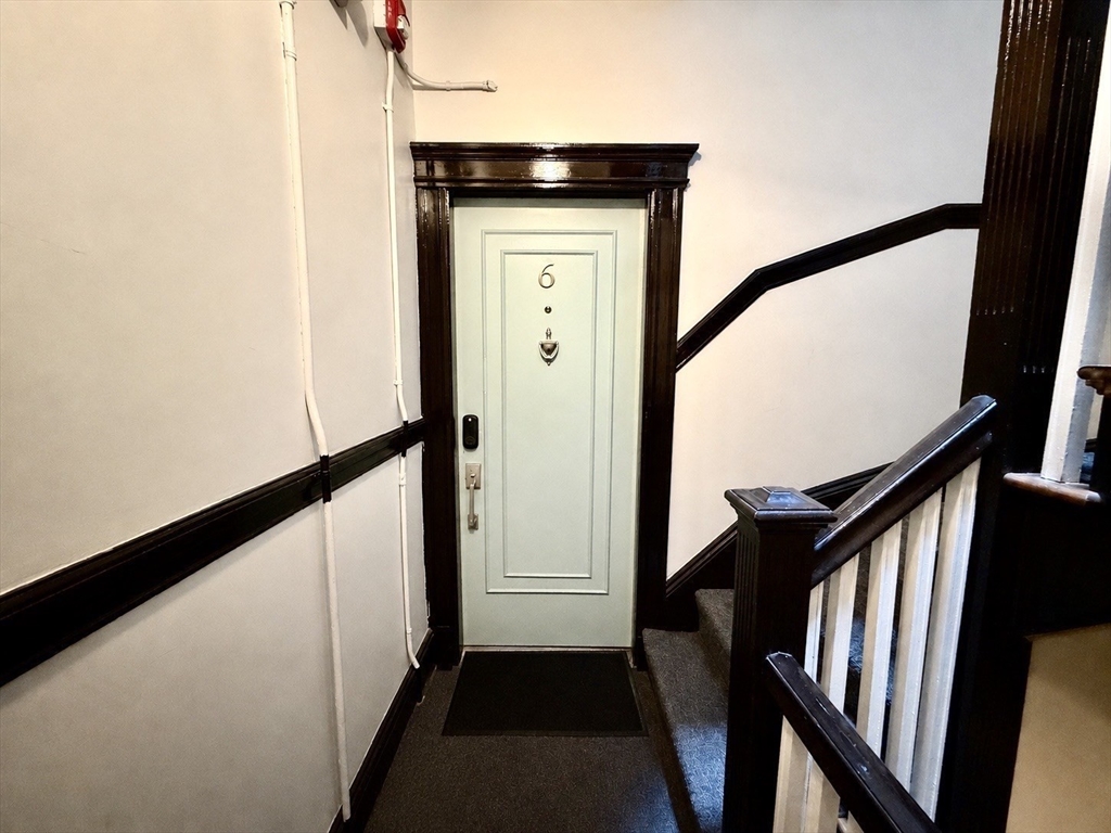 36 E Newton St # 6