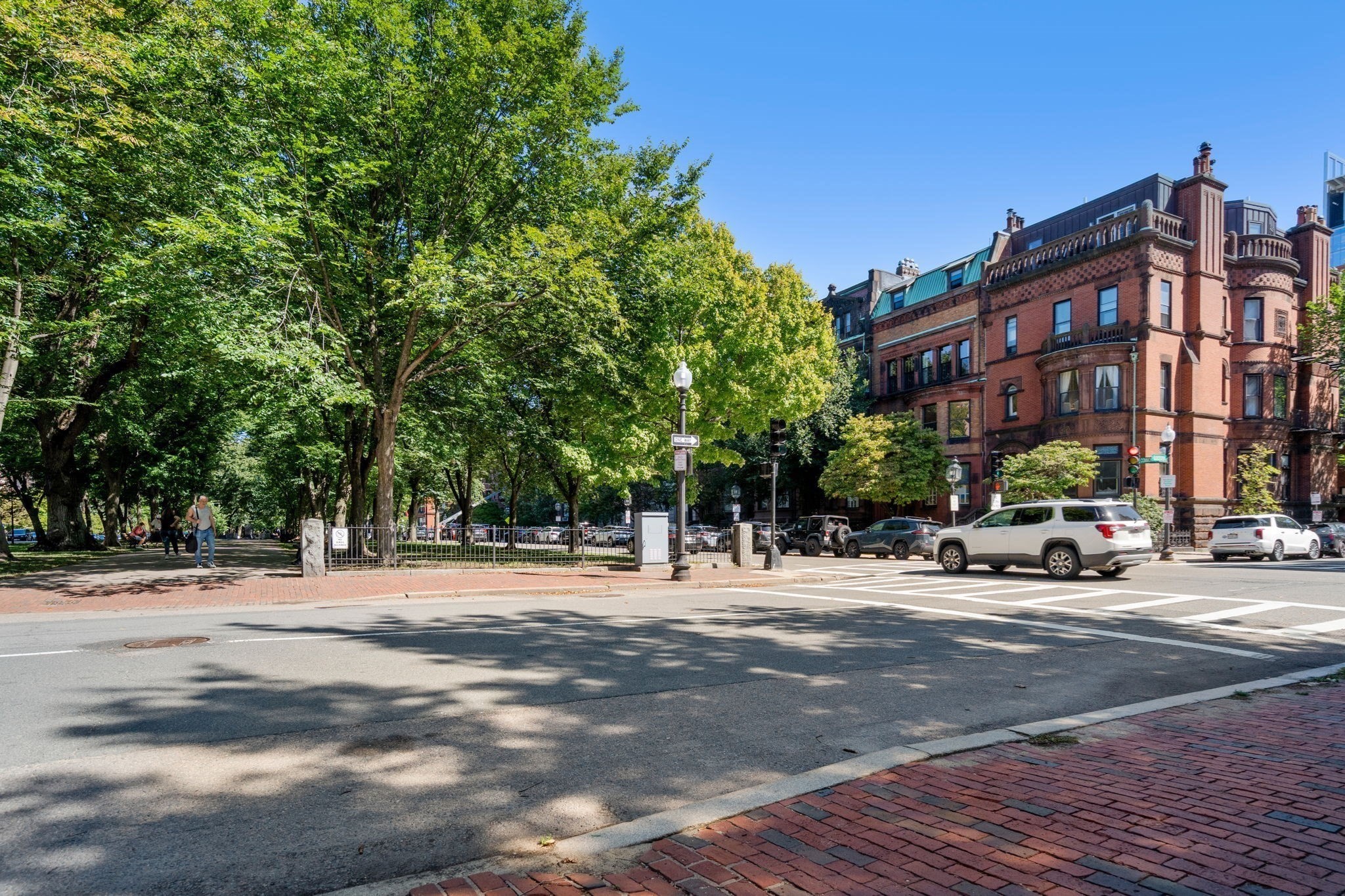 280 Commonwealth Ave # 102