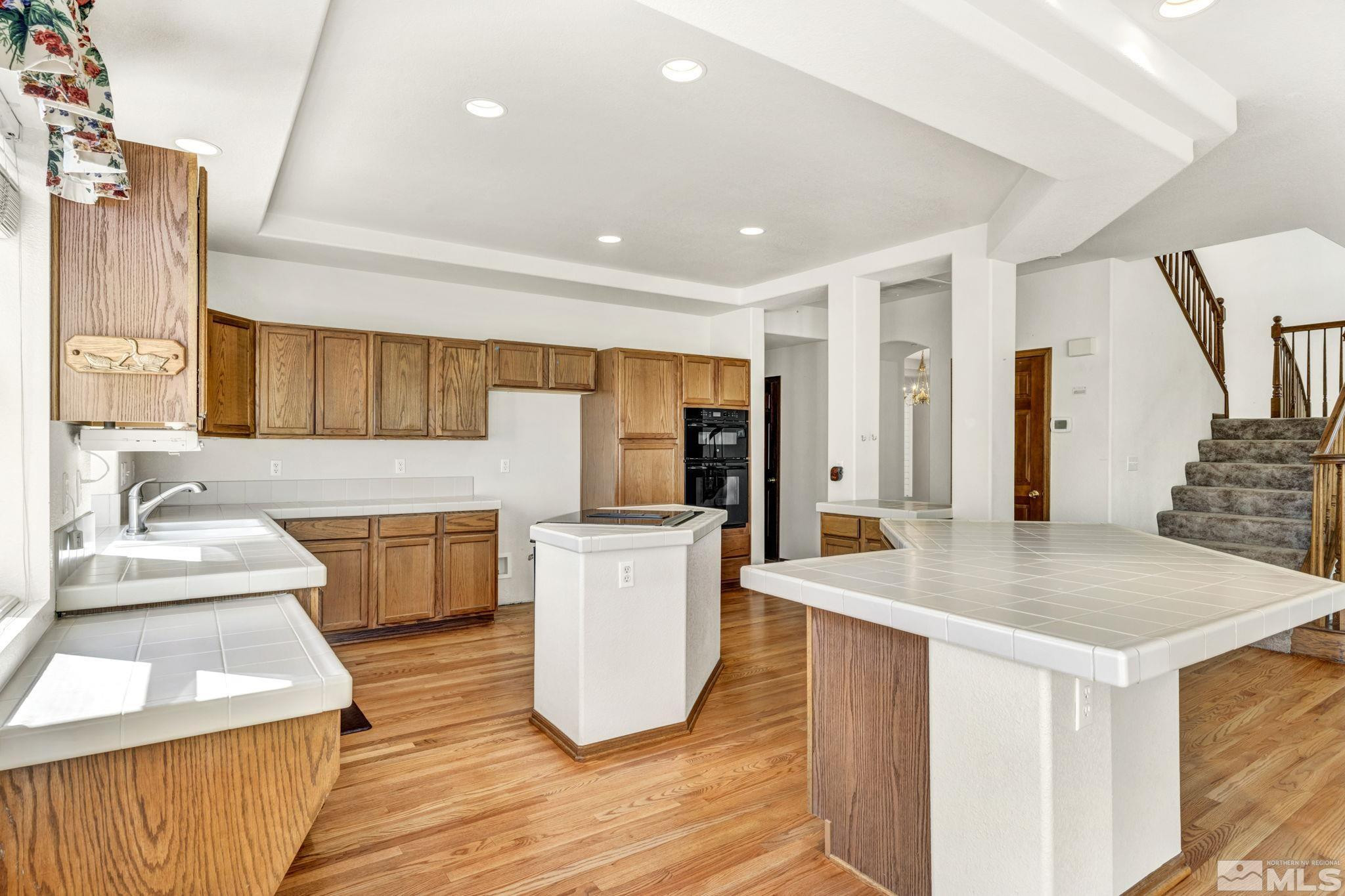 3204 Mangosta Court