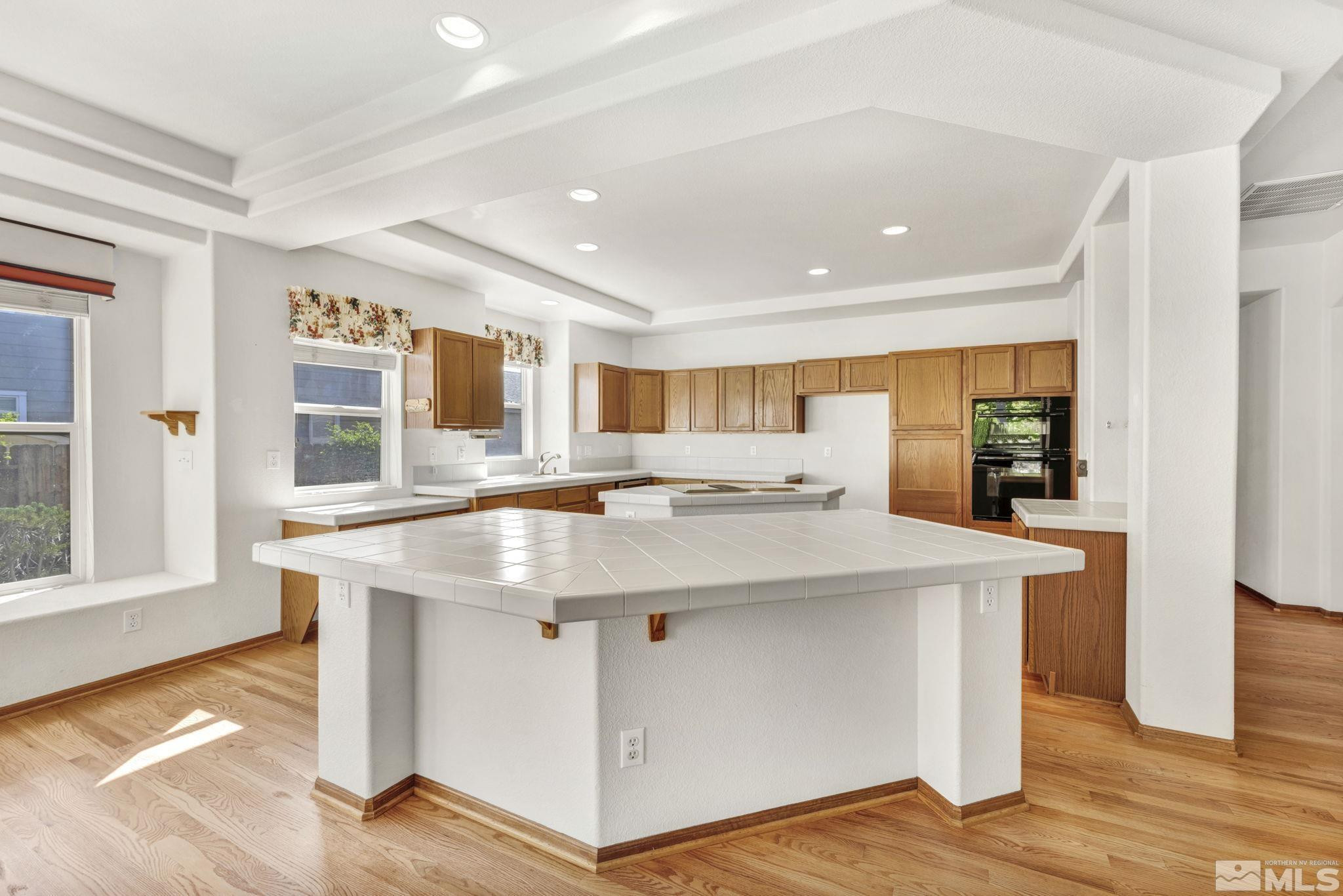 3204 Mangosta Court