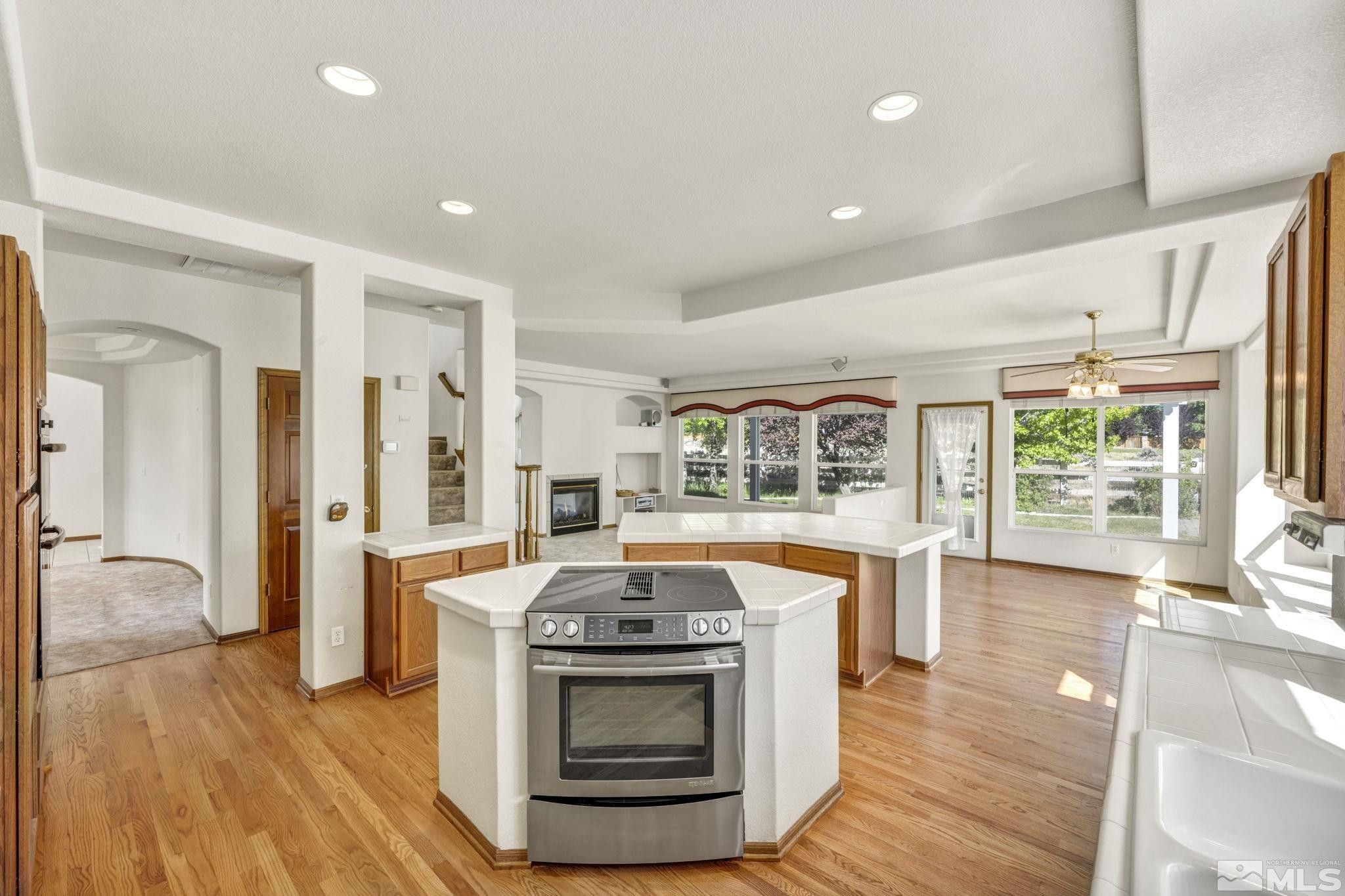 3204 Mangosta Court