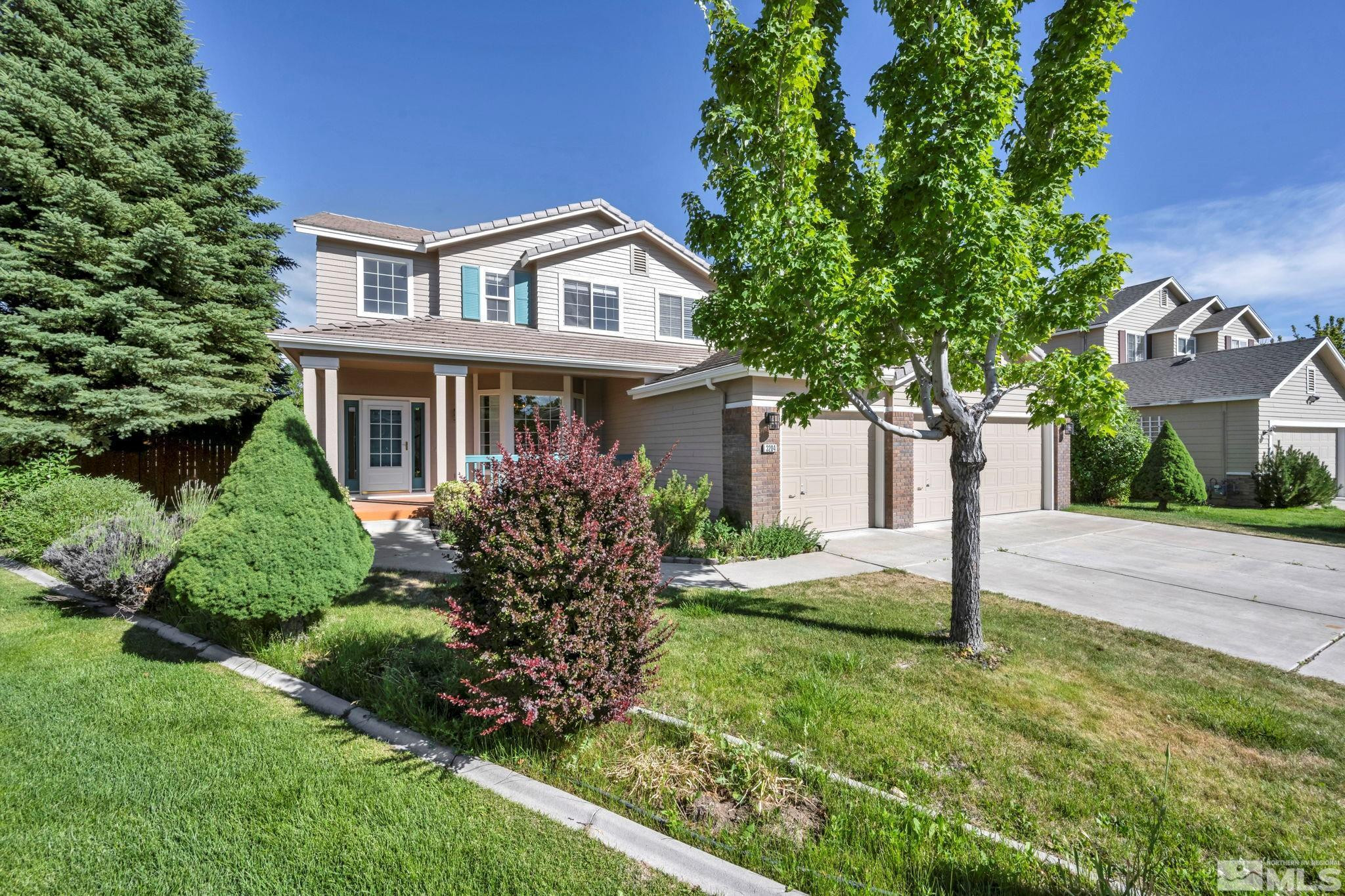 3204 Mangosta Court