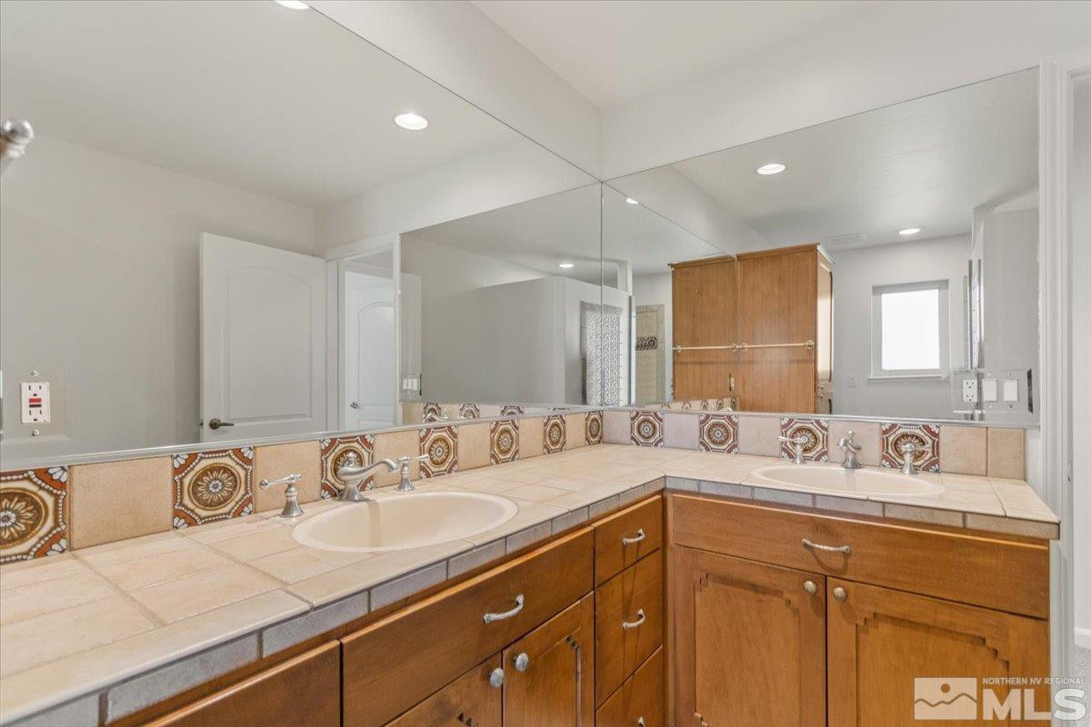 129 Hillcrest Circle