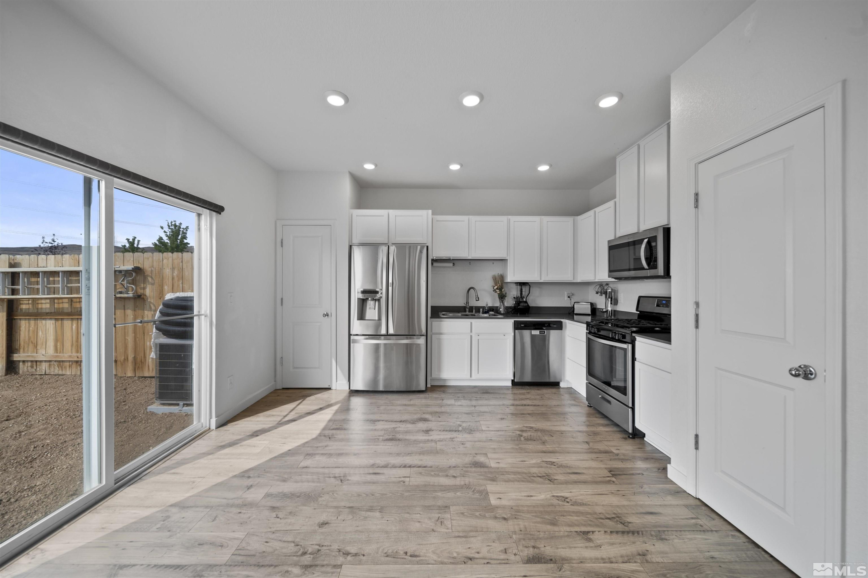 8708 Scenic Sky Drive