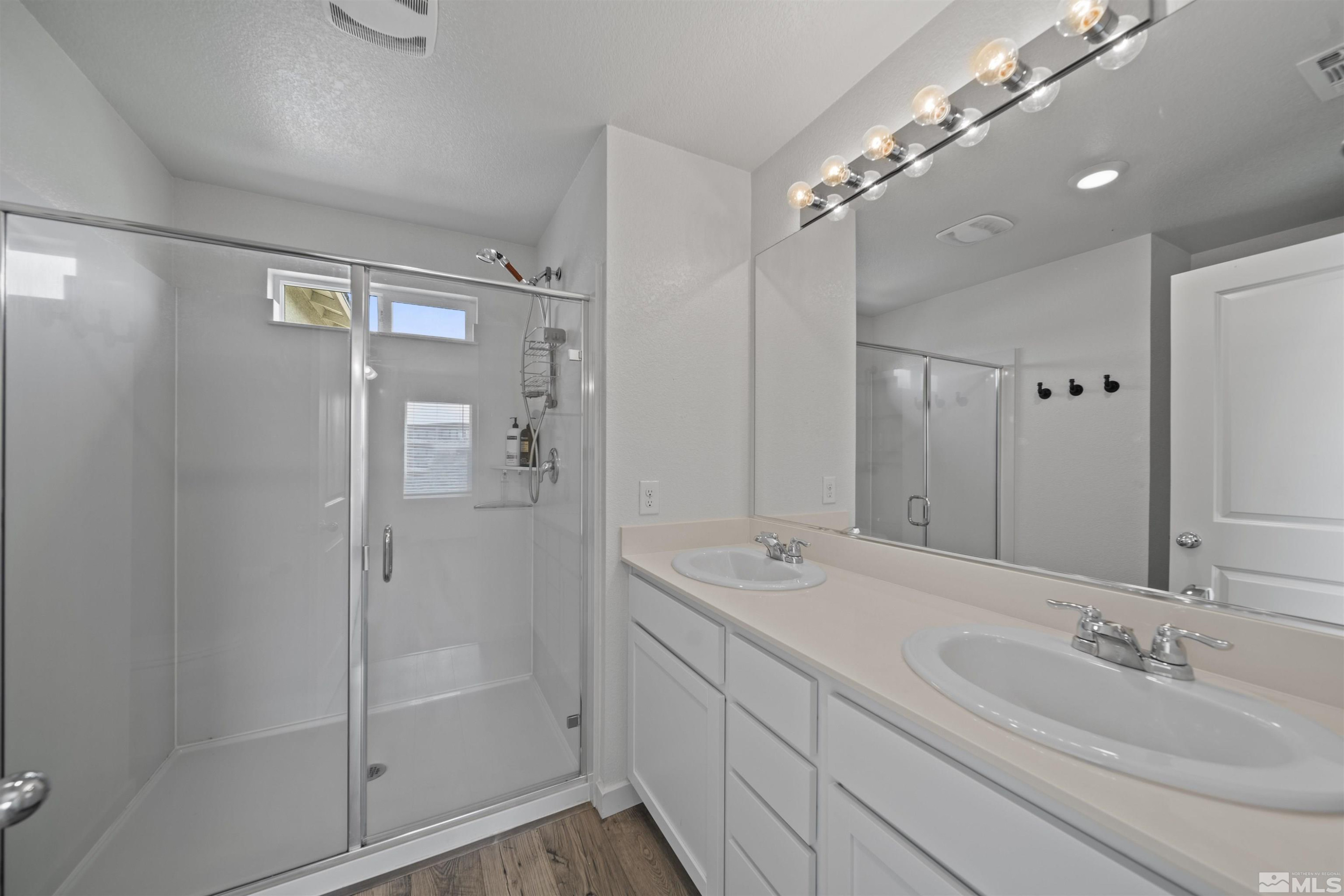 8708 Scenic Sky Drive