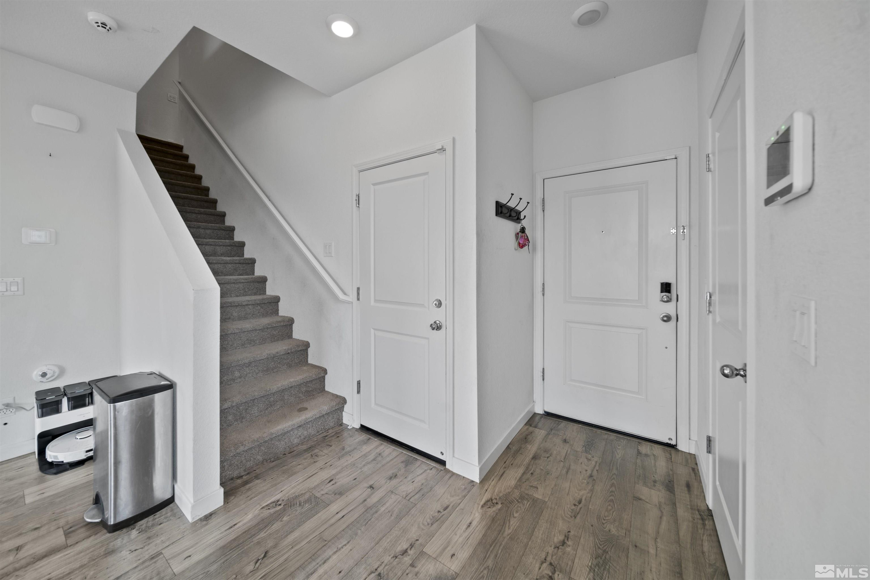 8708 Scenic Sky Drive