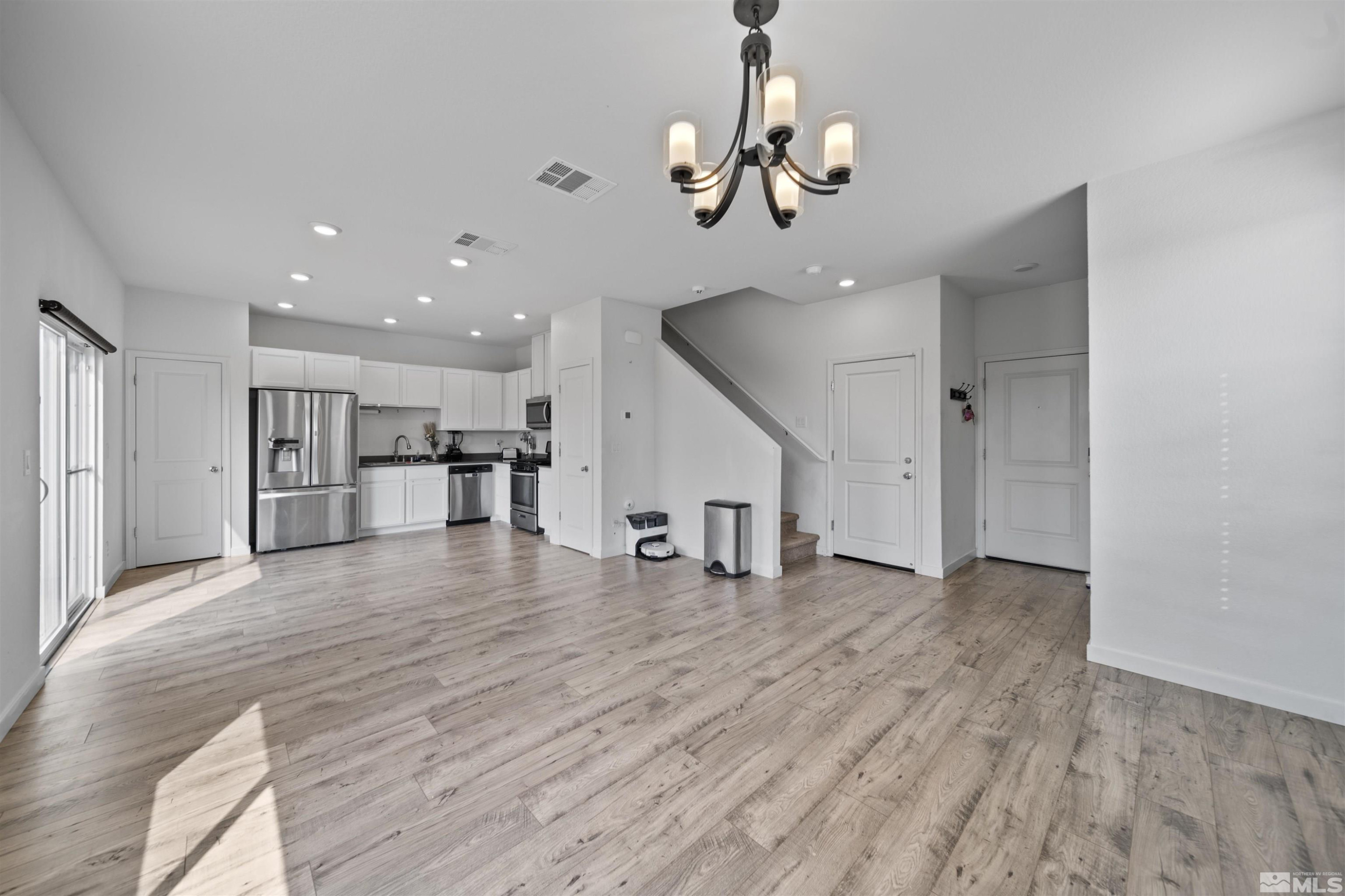 8708 Scenic Sky Drive