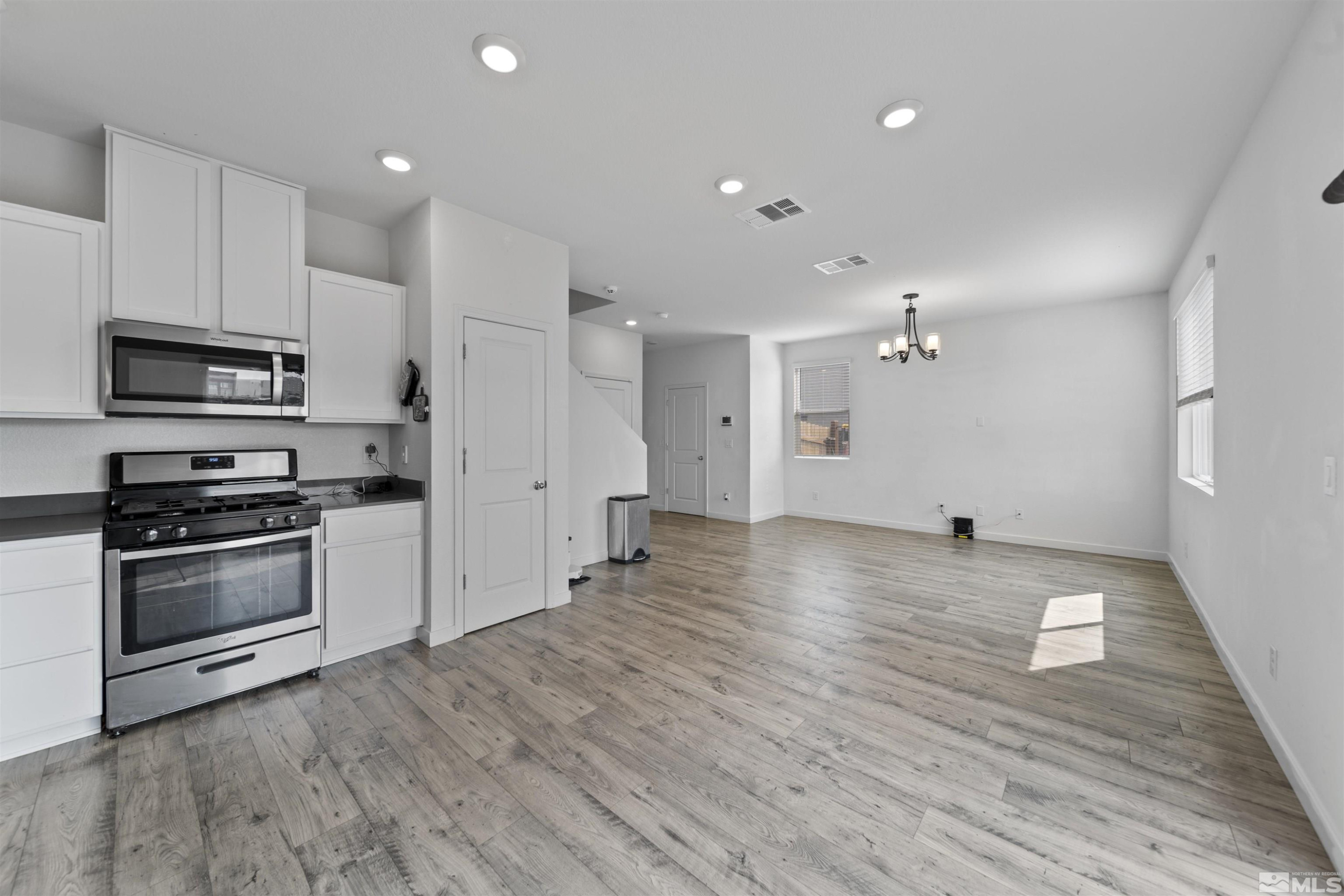 8708 Scenic Sky Drive