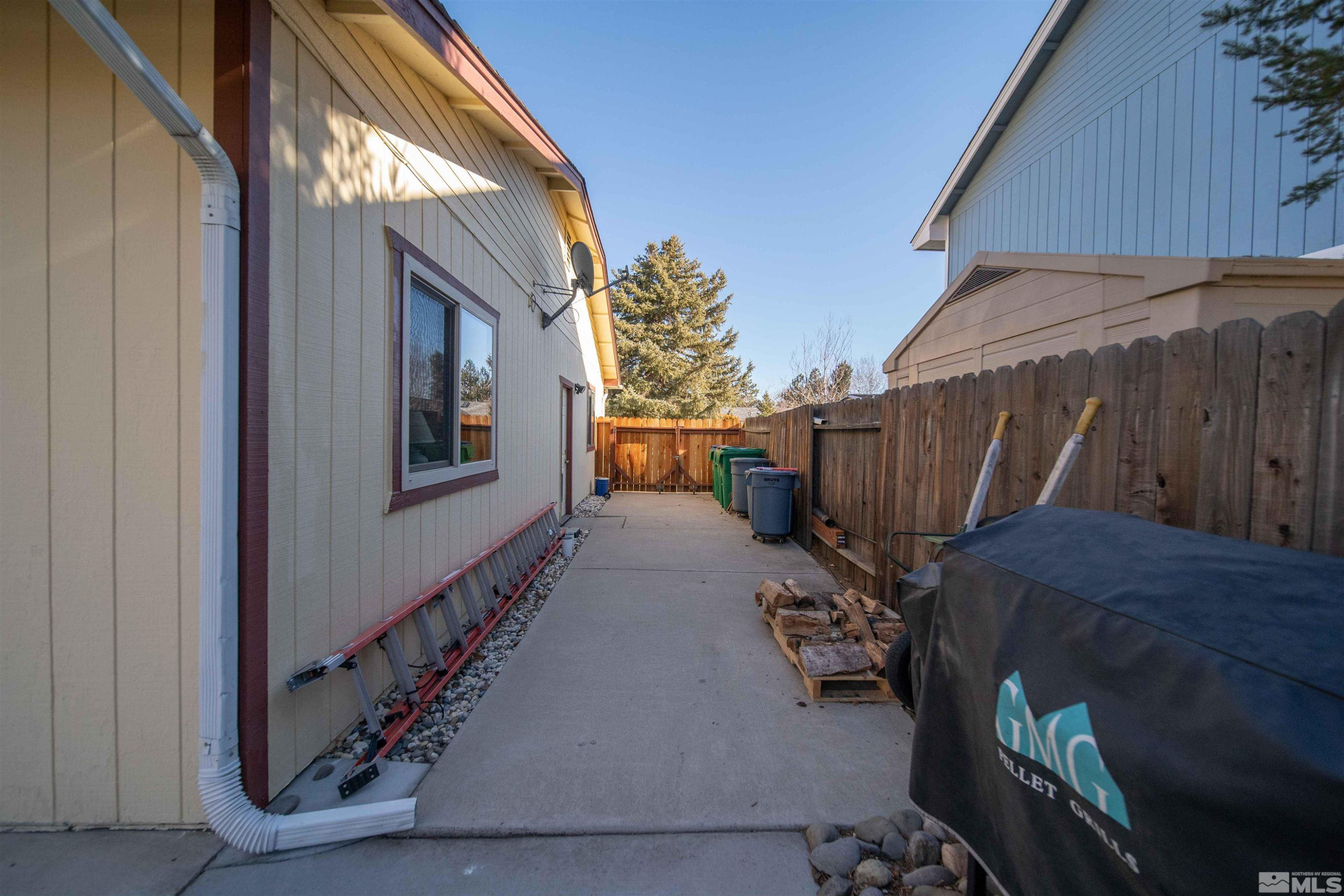 3496 Harvard Drive