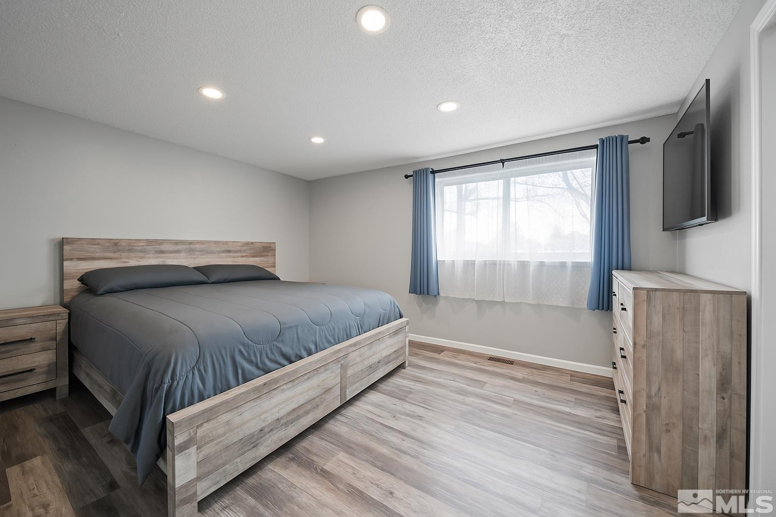 565 Spruce
