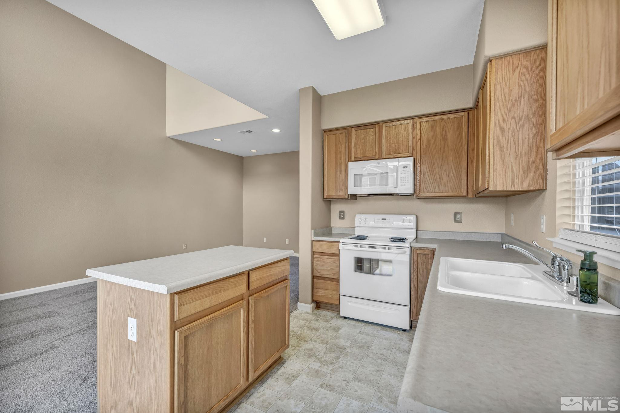 9195 Brown Eagle Court