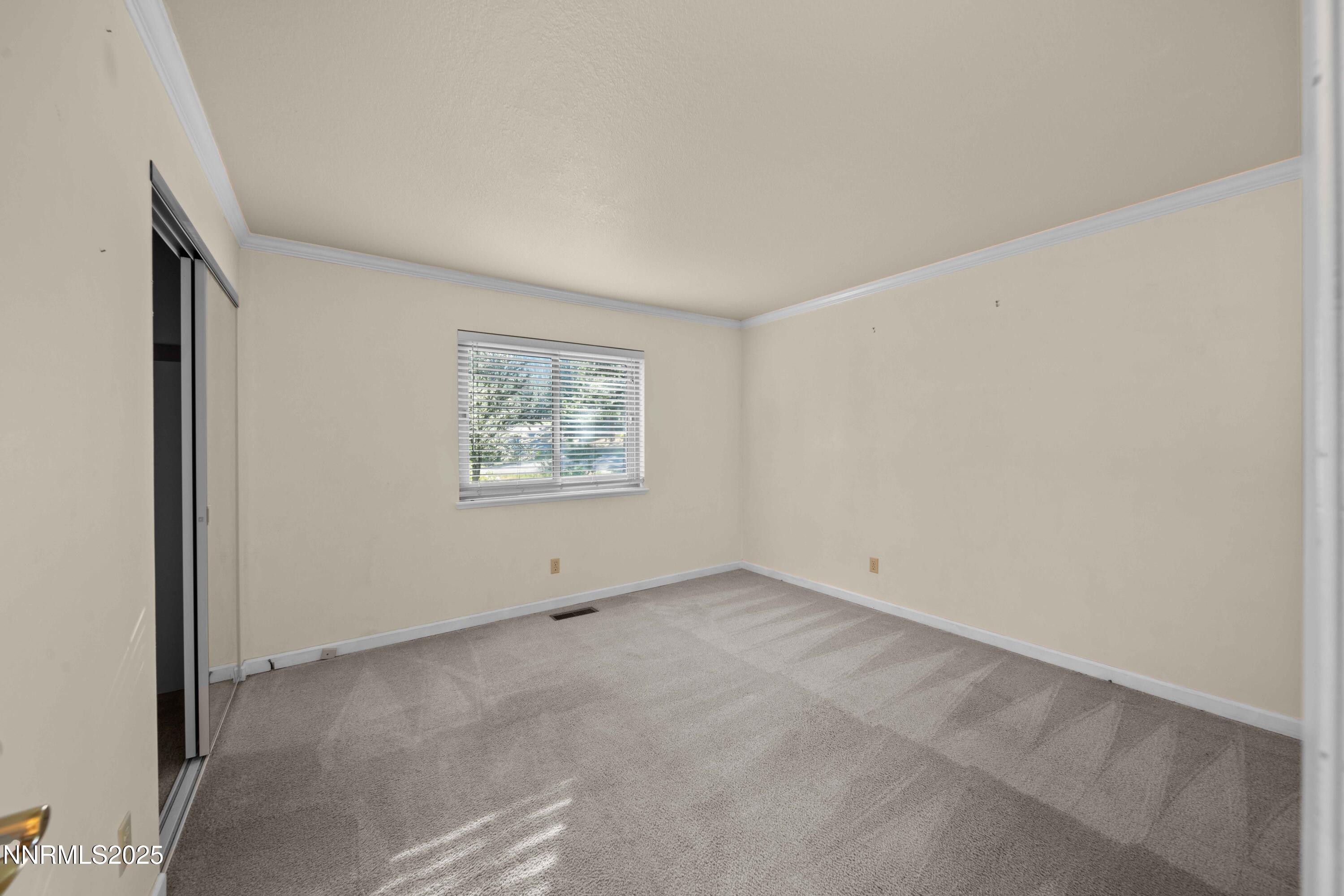25 Yellow Pine Circle