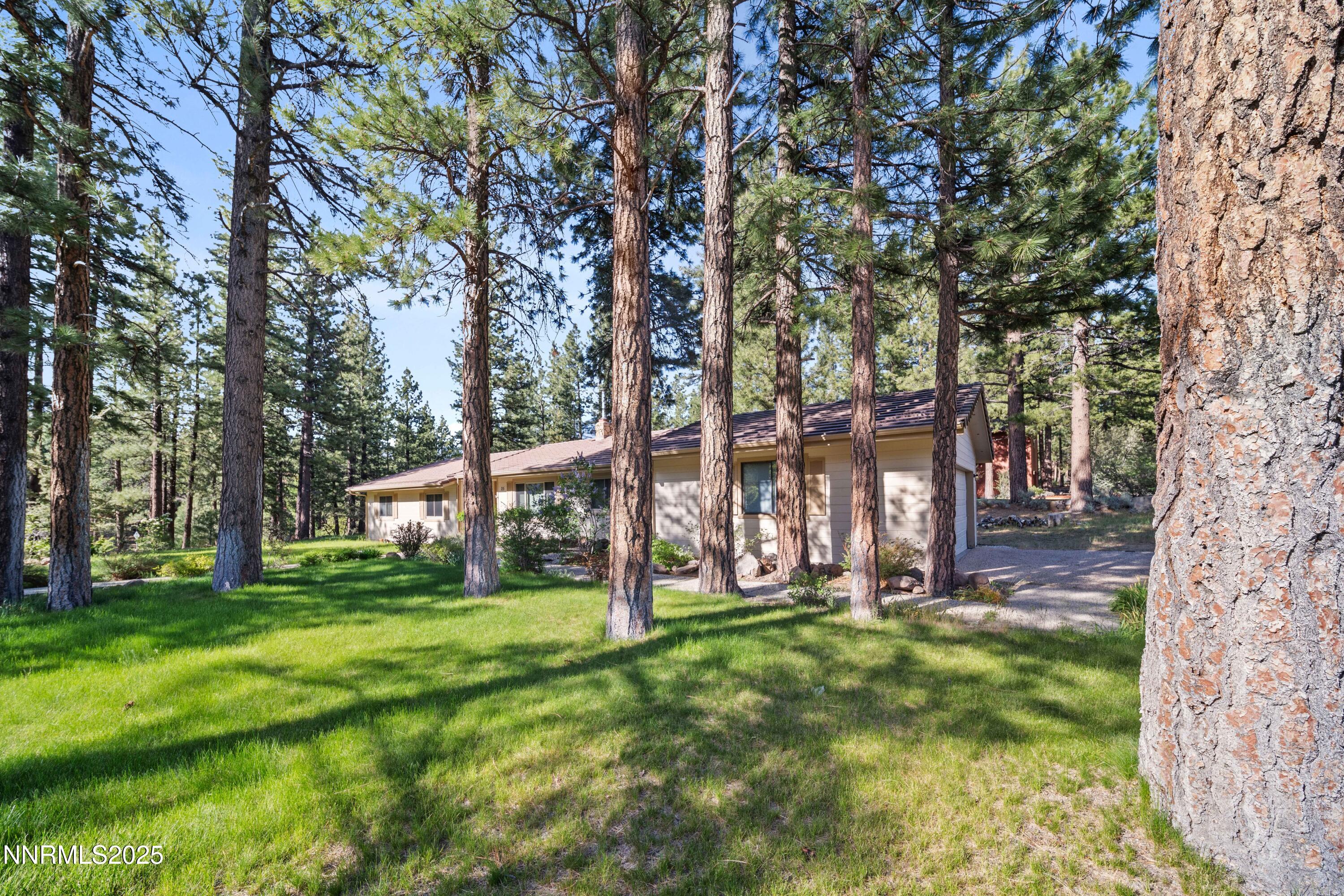 25 Yellow Pine Circle