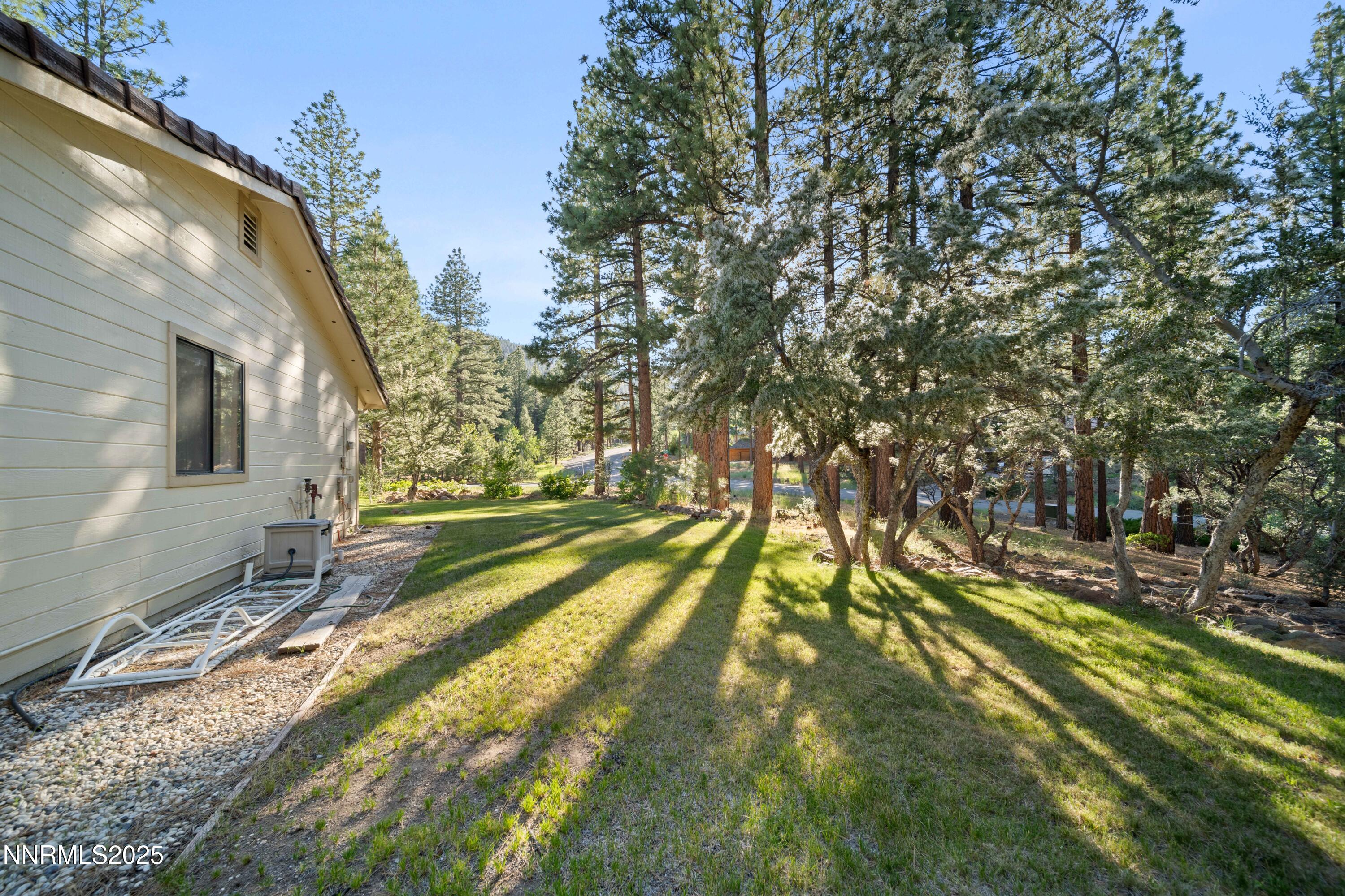 25 Yellow Pine Circle