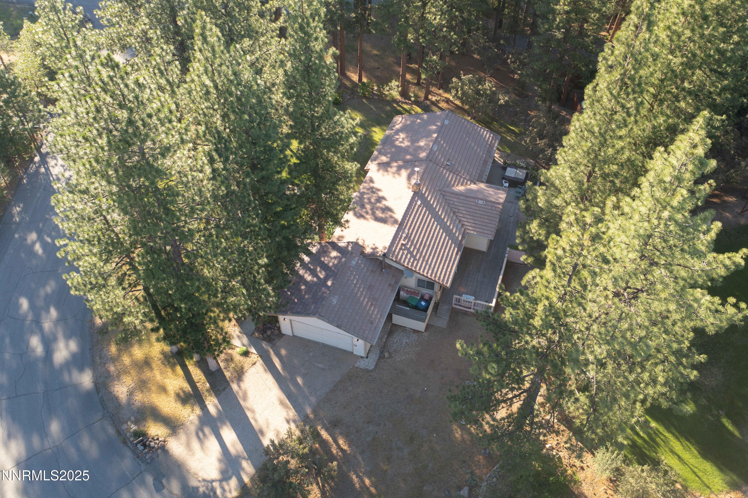 25 Yellow Pine Circle
