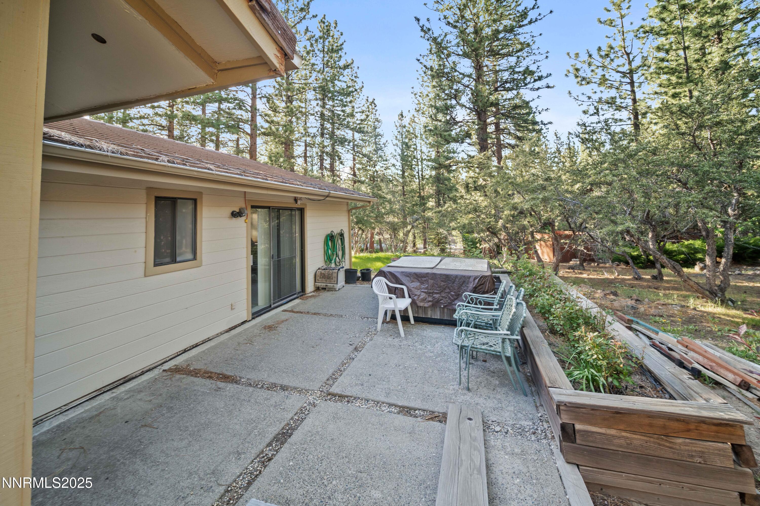 25 Yellow Pine Circle