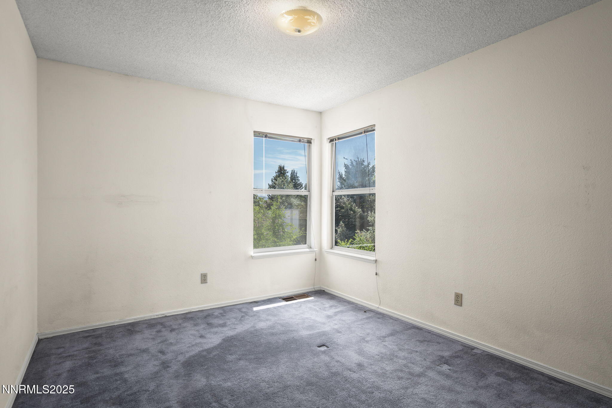 940 Skyway Drive