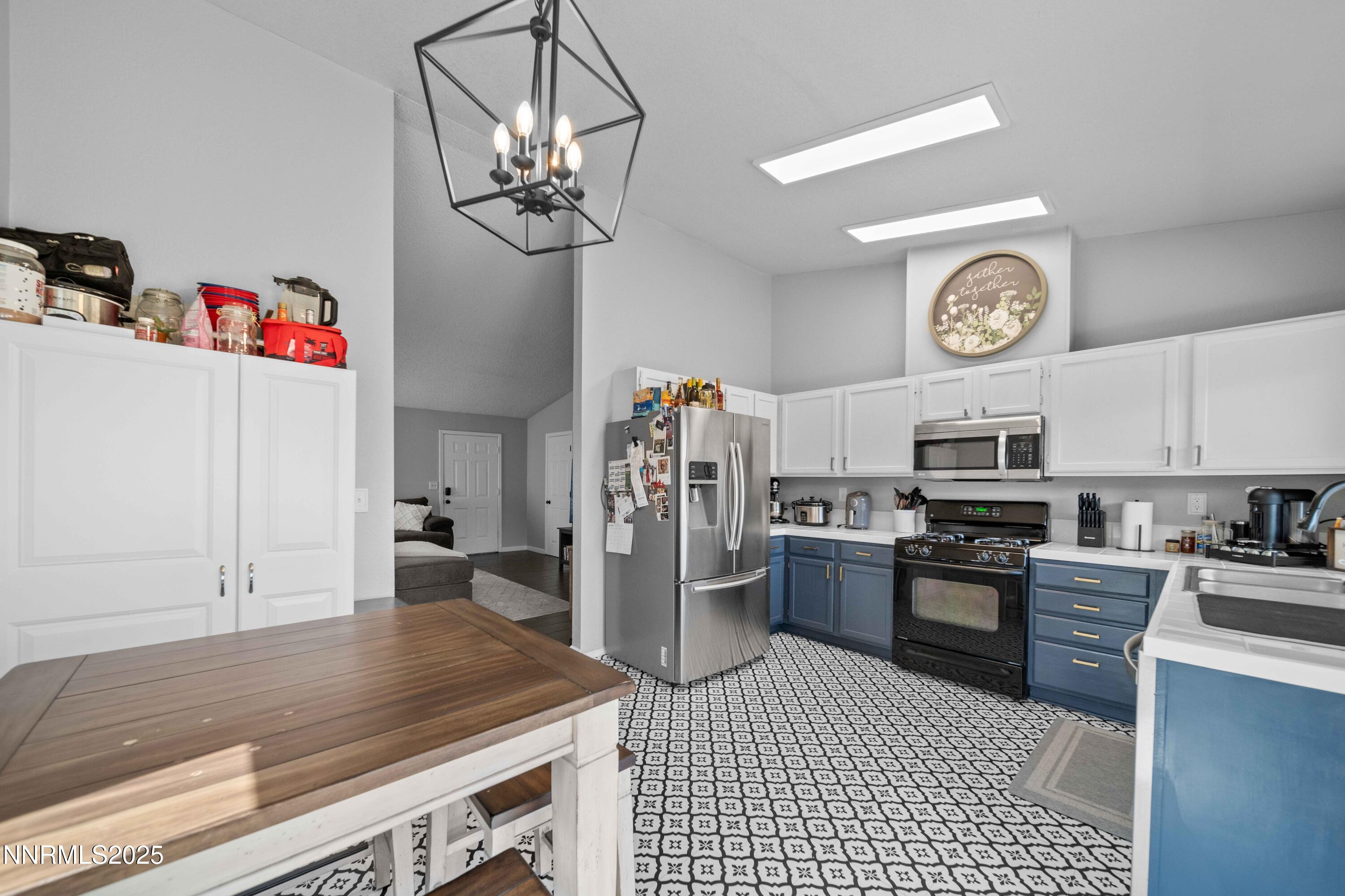 7420 Lindsey Lane