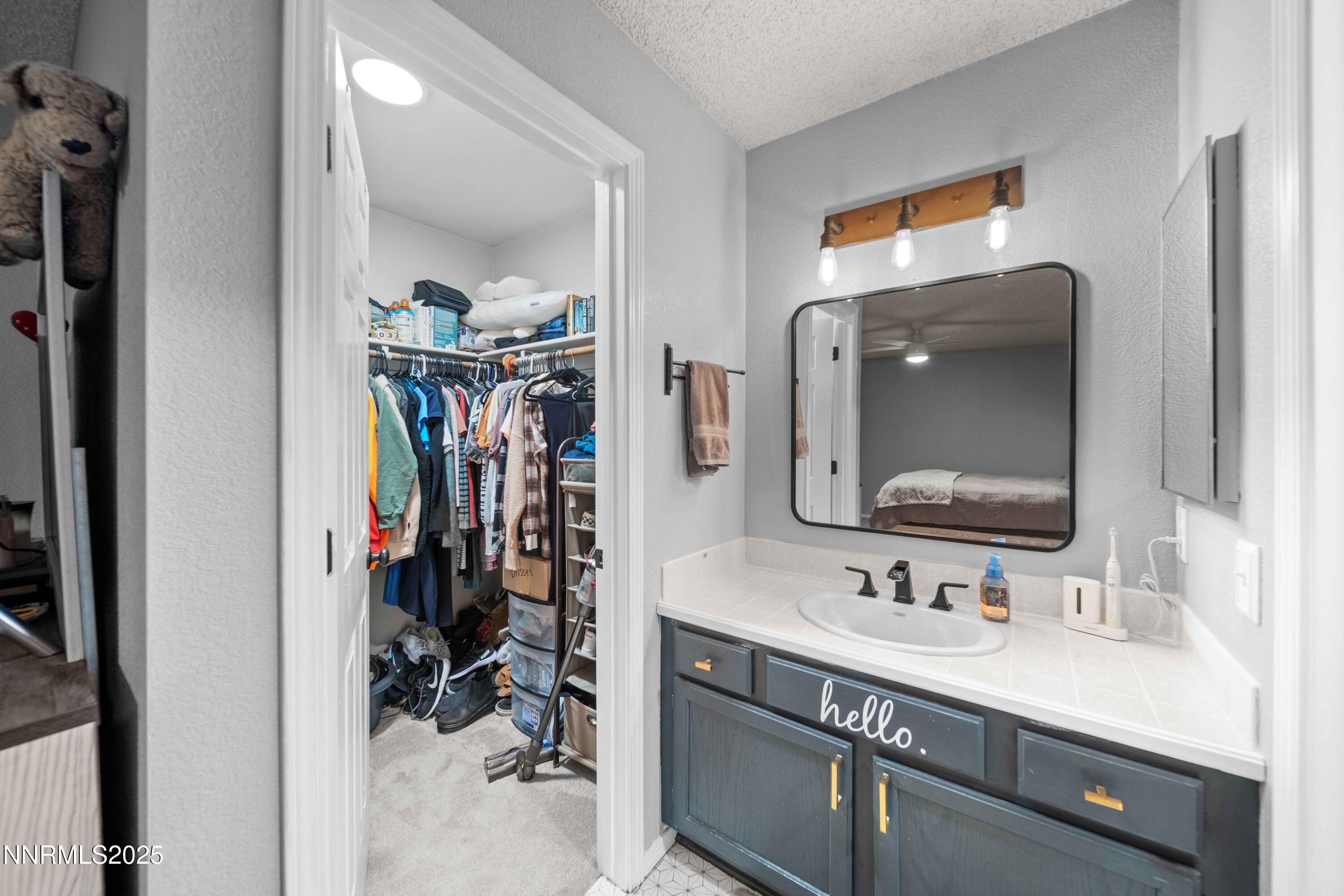 7420 Lindsey Lane