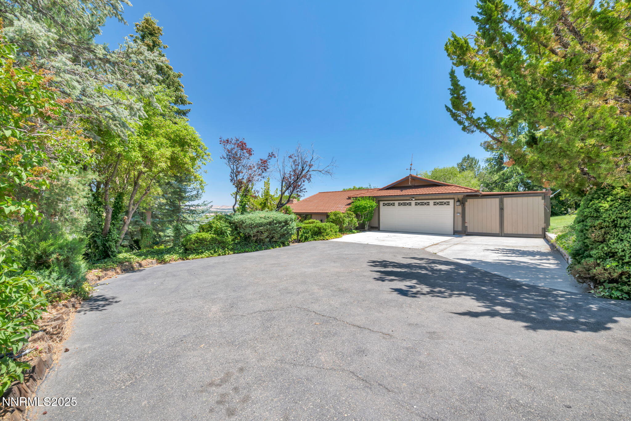 3495 W Plumb Lane