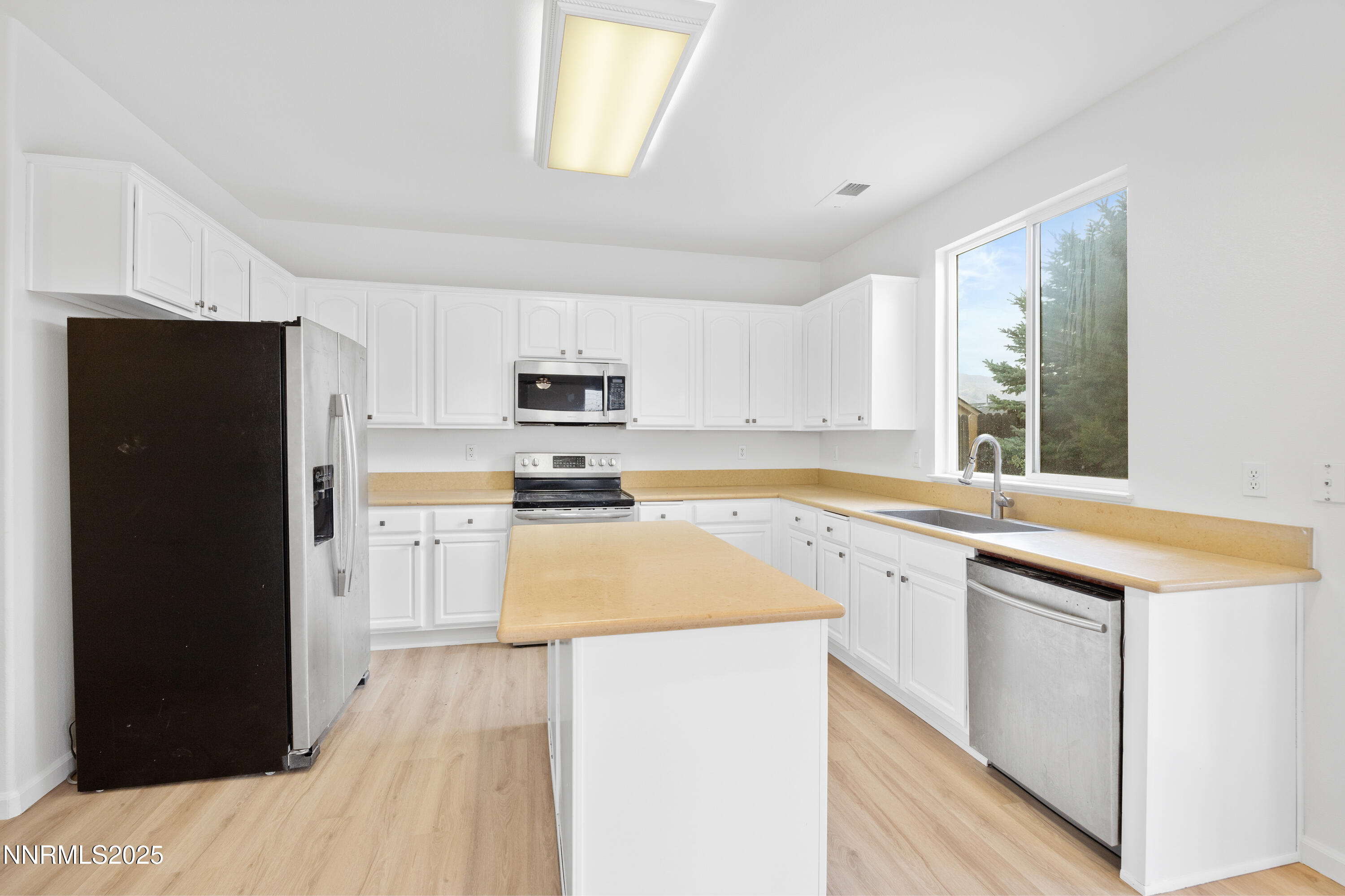 1255 Silver Crest Circle